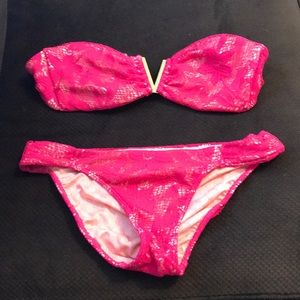 Victoria’s Secret bikini